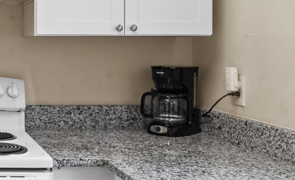 Bright And Cozy 1-Br Condo, Wifi Уилмингтън Екстериор снимка