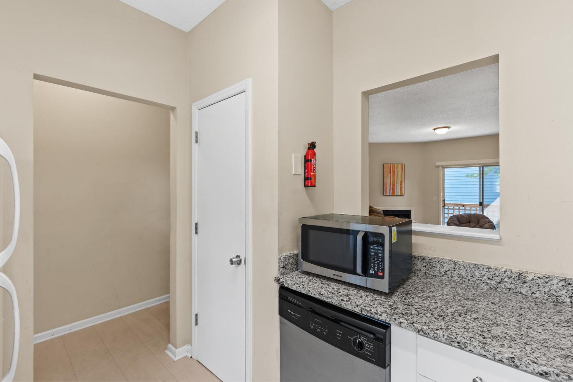 Bright And Cozy 1-Br Condo, Wifi Уилмингтън Екстериор снимка