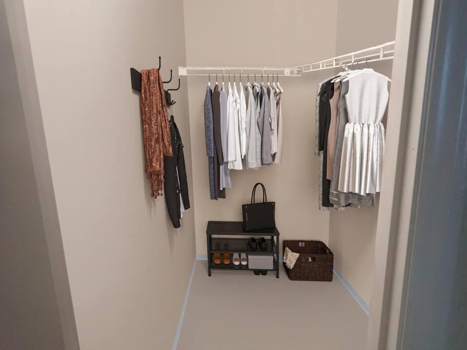 Bright And Cozy 1-Br Condo, Wifi Уилмингтън Екстериор снимка