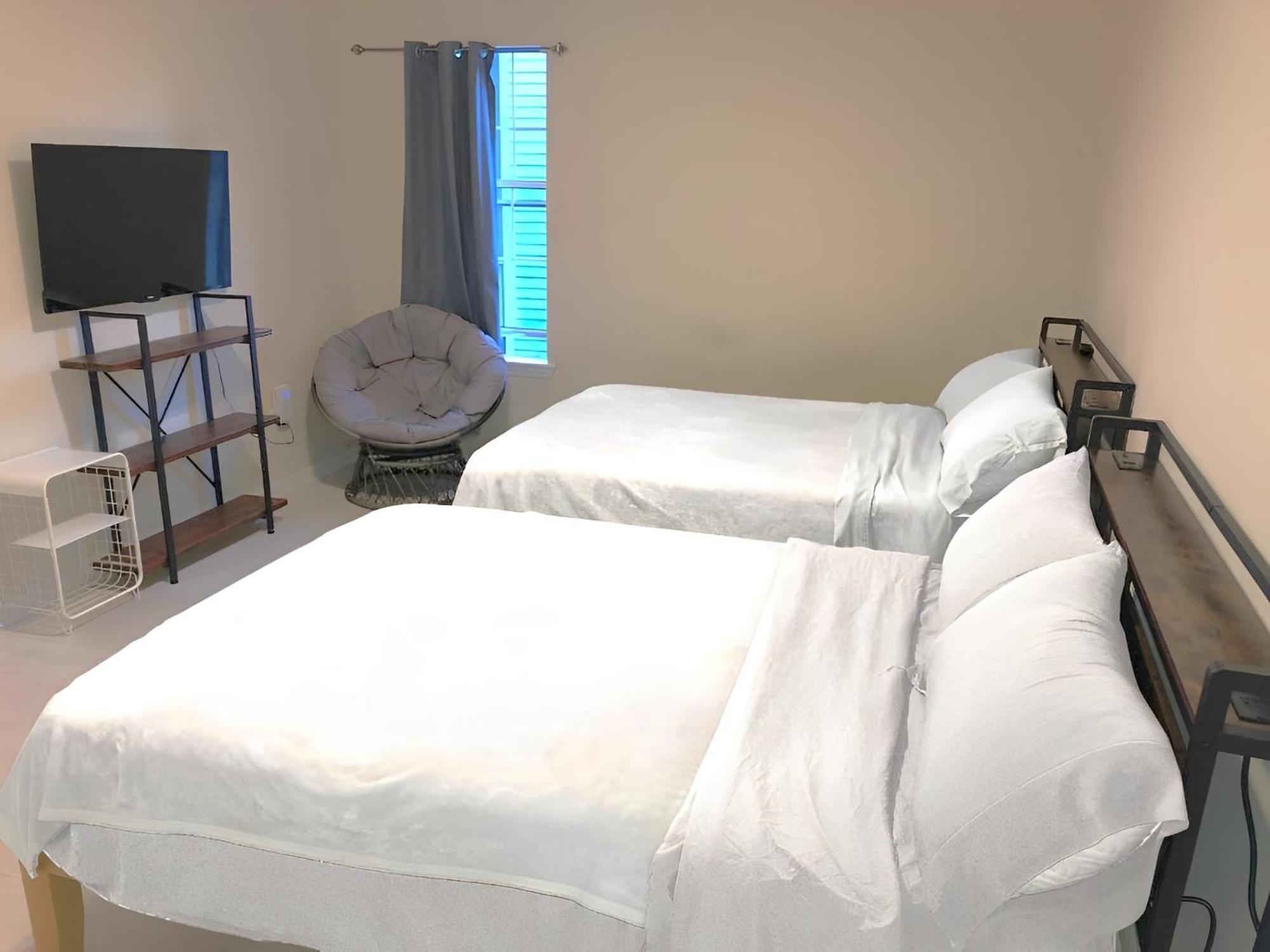 Bright And Cozy 1-Br Condo, Wifi Уилмингтън Екстериор снимка